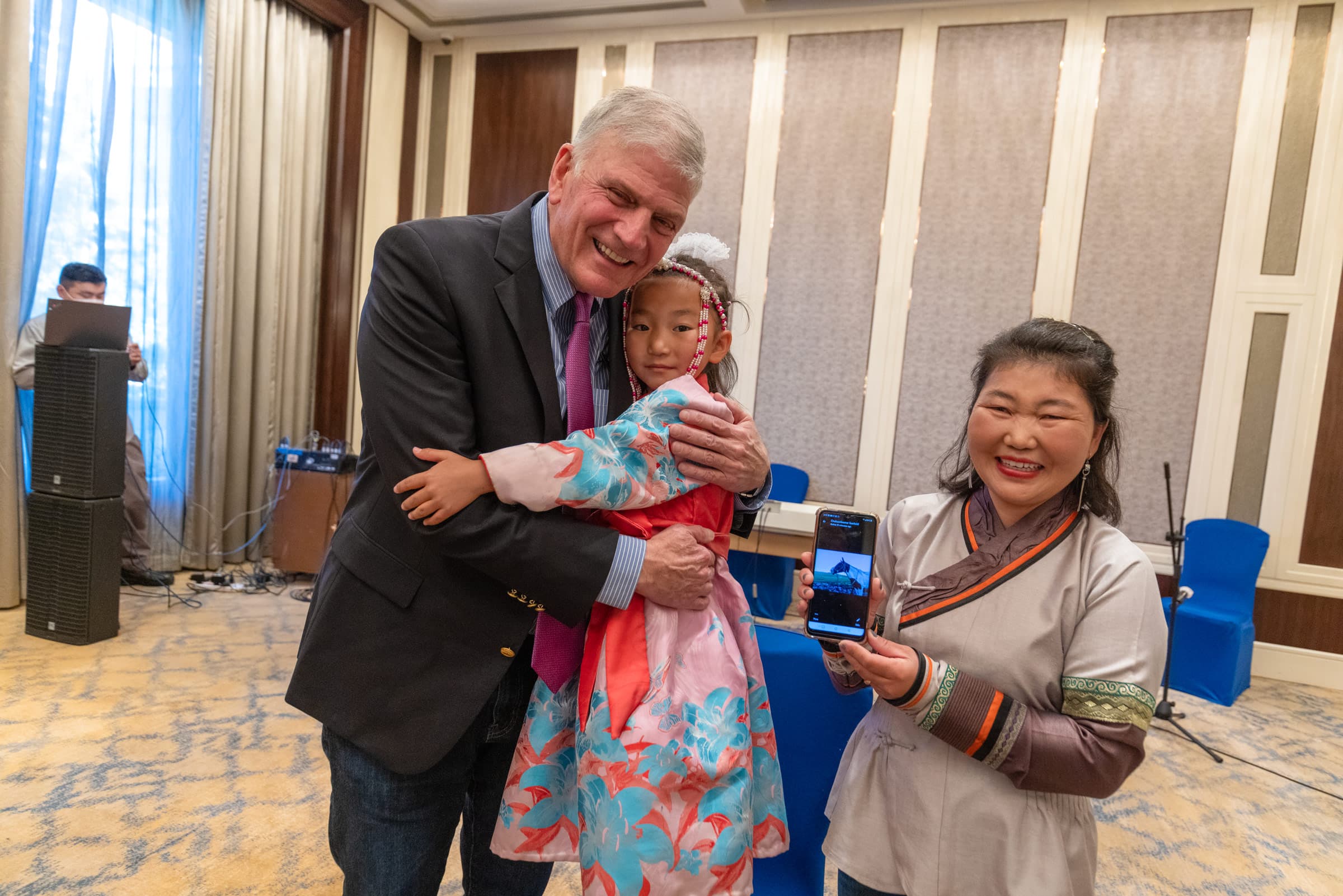 Franklin Graham with children